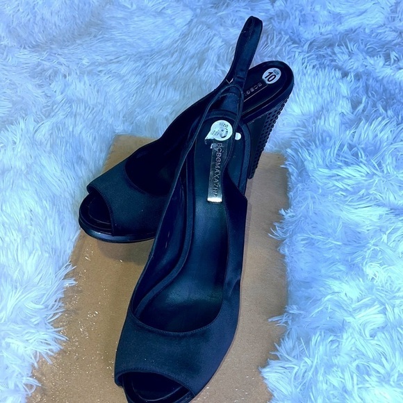 BCBG MAXAZRIA SIZE 10. - Picture 10 of 11